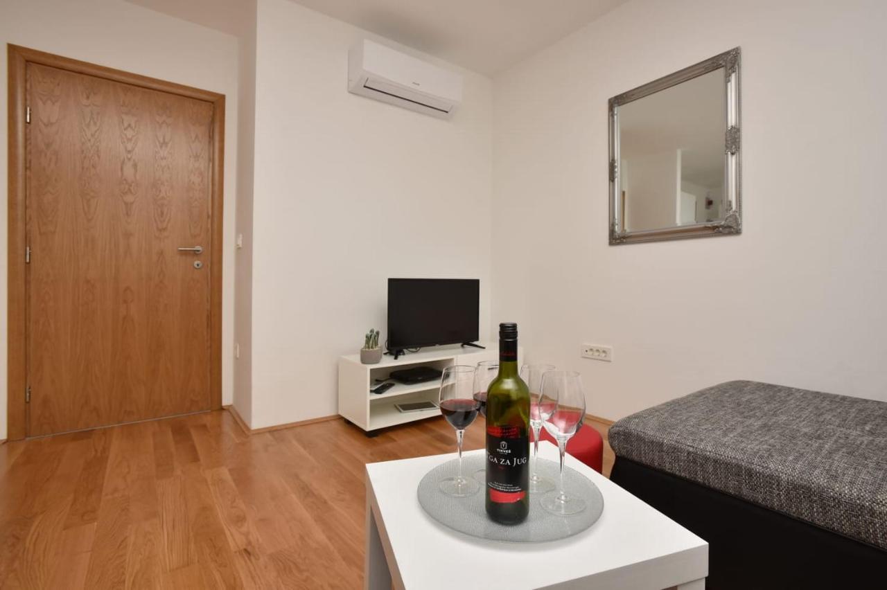מאקרסקה Apartment Anna A2+2 מראה חיצוני תמונה